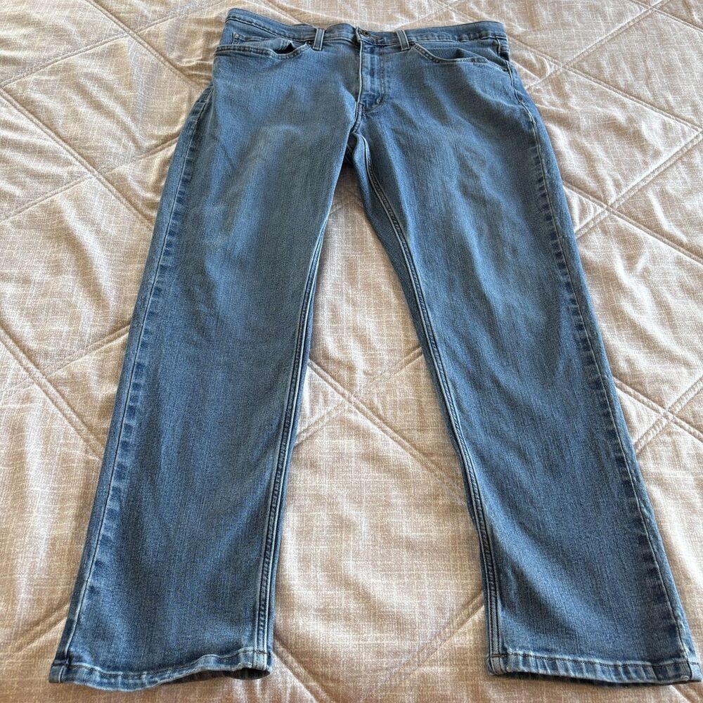 Eddie Bauer: Men's Blue Medium Wash Denim Jeans Size 36x30
